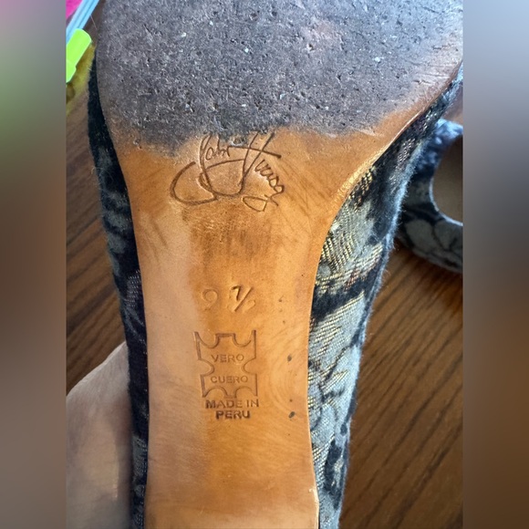 John Fluevog pumps - Picture 6 of 7